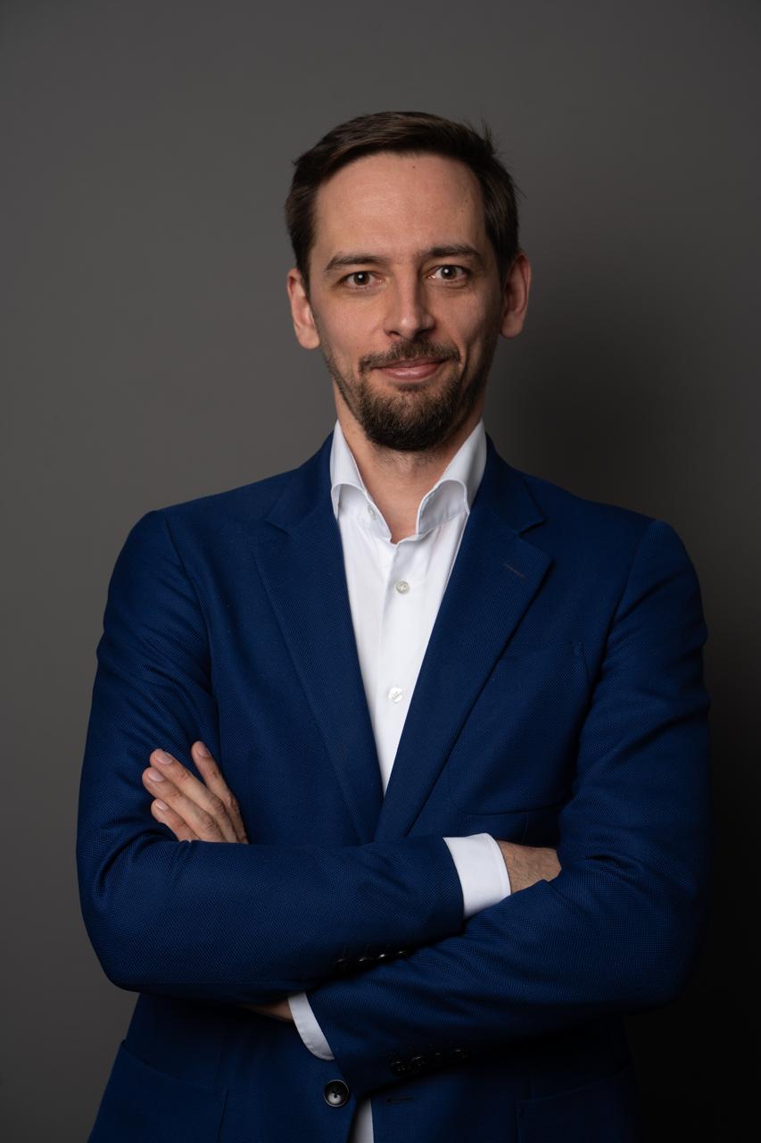 Владимир Стольников