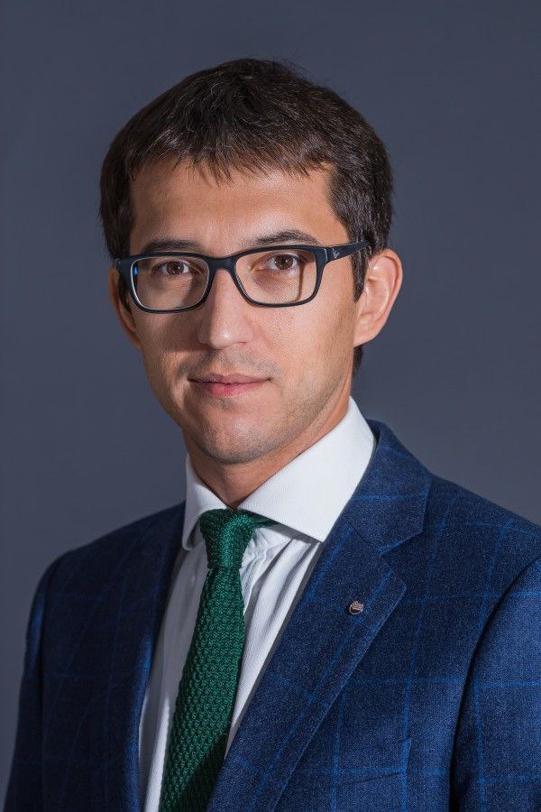 Евгений Акимов